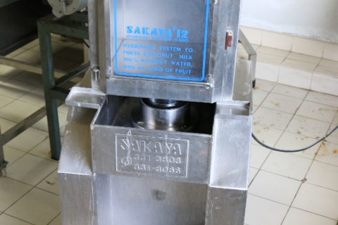 Hydraulic Press / Sakaya
