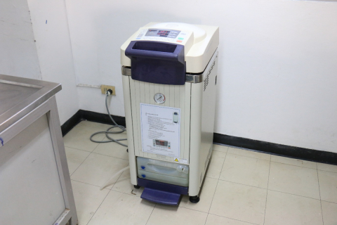 Autoclave / Tomy